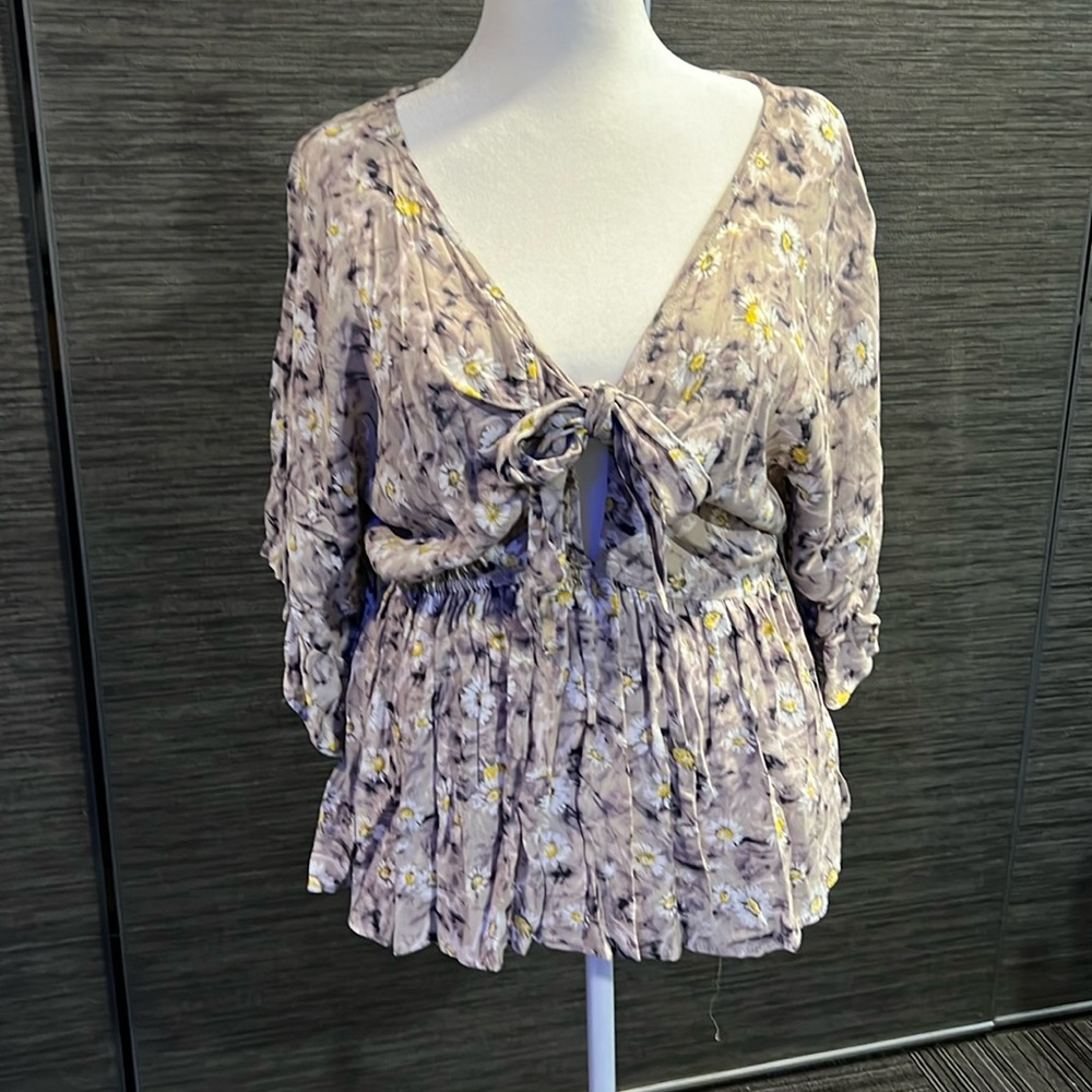 Willow & Root Floral Ruffled Blouse